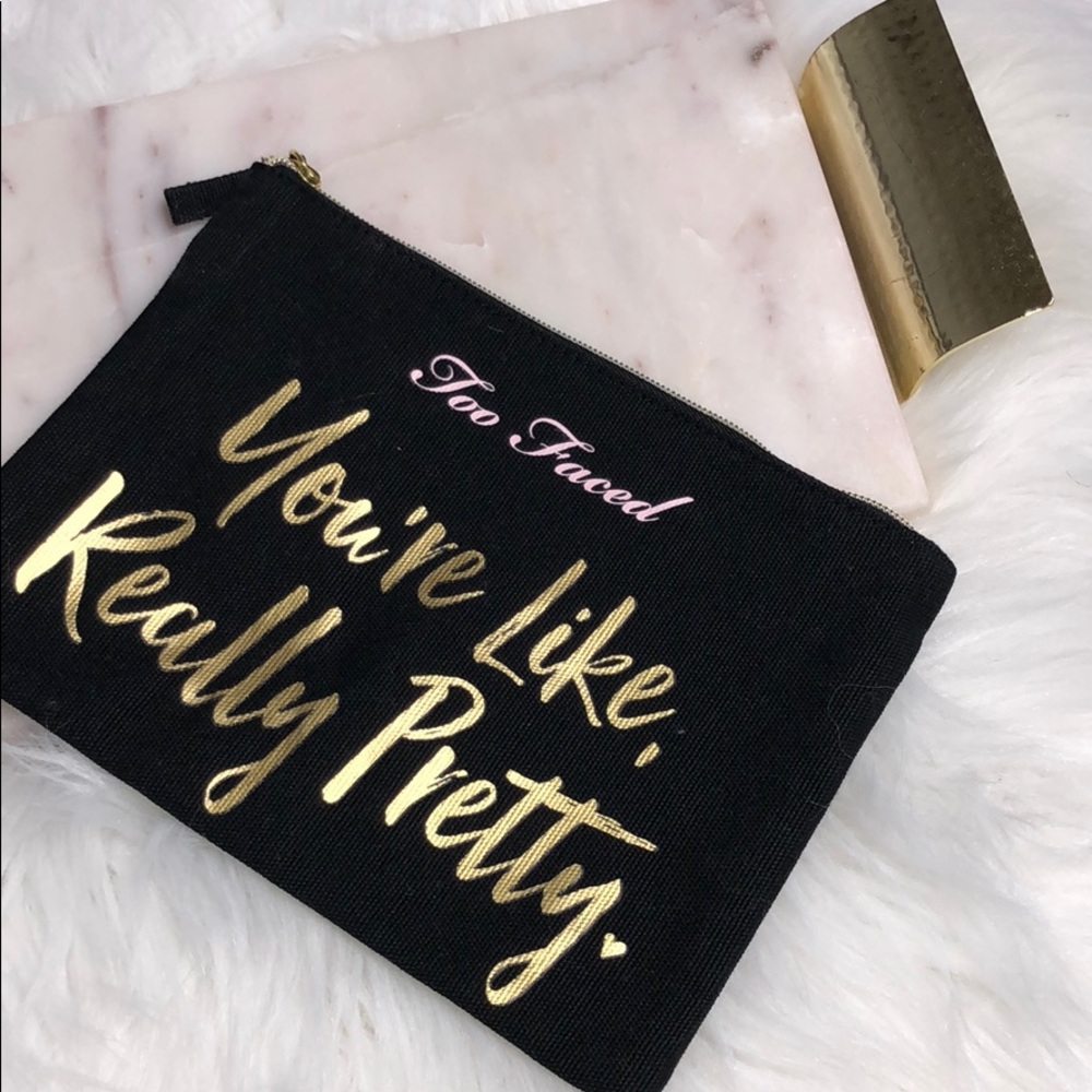 TOO FACED MAKEUP BAG - Picture 2 of 3